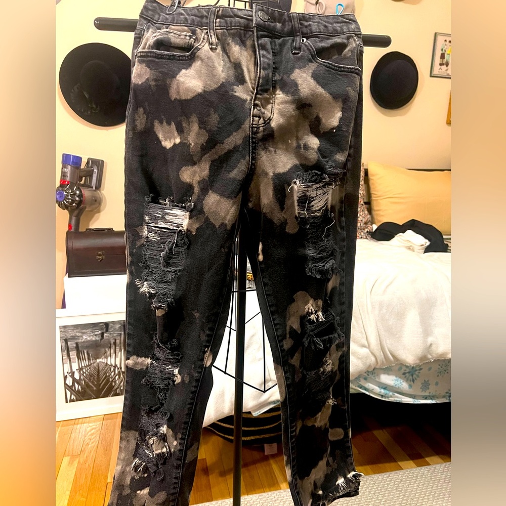 Mossimo distressed jeans